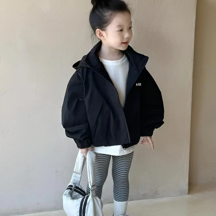 女冲锋衣外套春装新款韩版休闲儿童连帽拉链夹克衫上衣女宝宝秋季