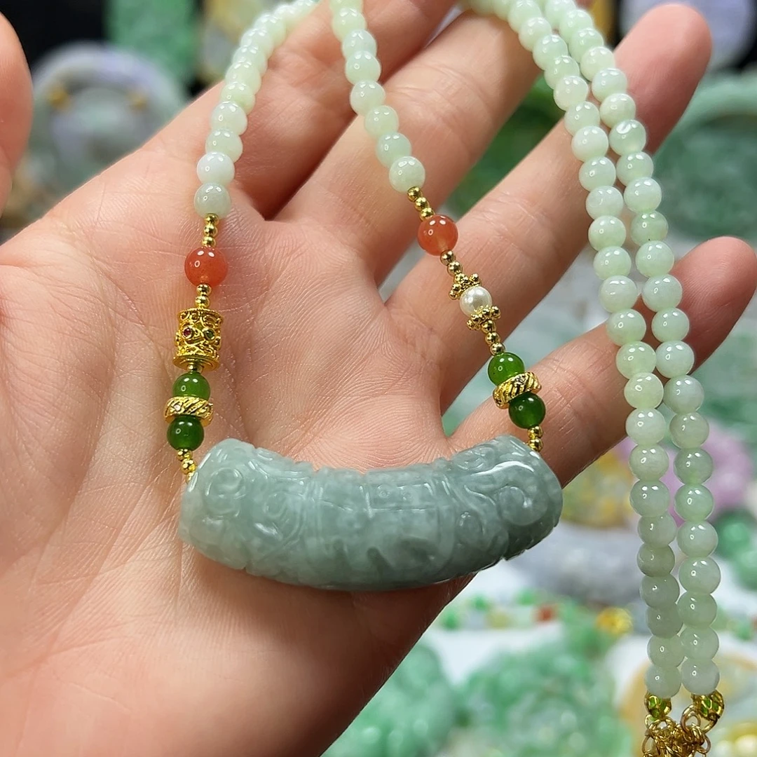 翡翠未镶嵌颈饰项链