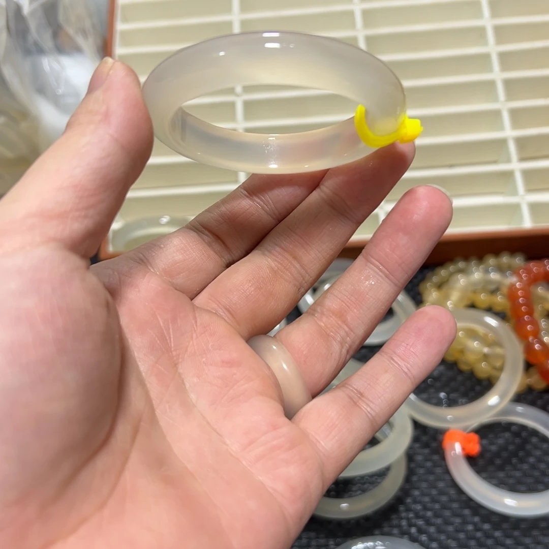 玛瑙/玉髓未镶嵌手镯50圈1.2