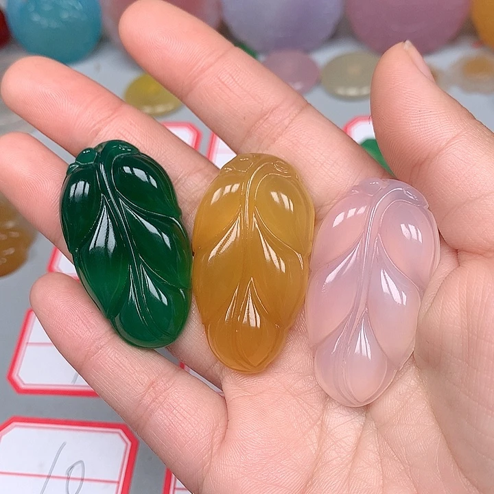 晟***司玛瑙/玉髓未镶嵌颈饰