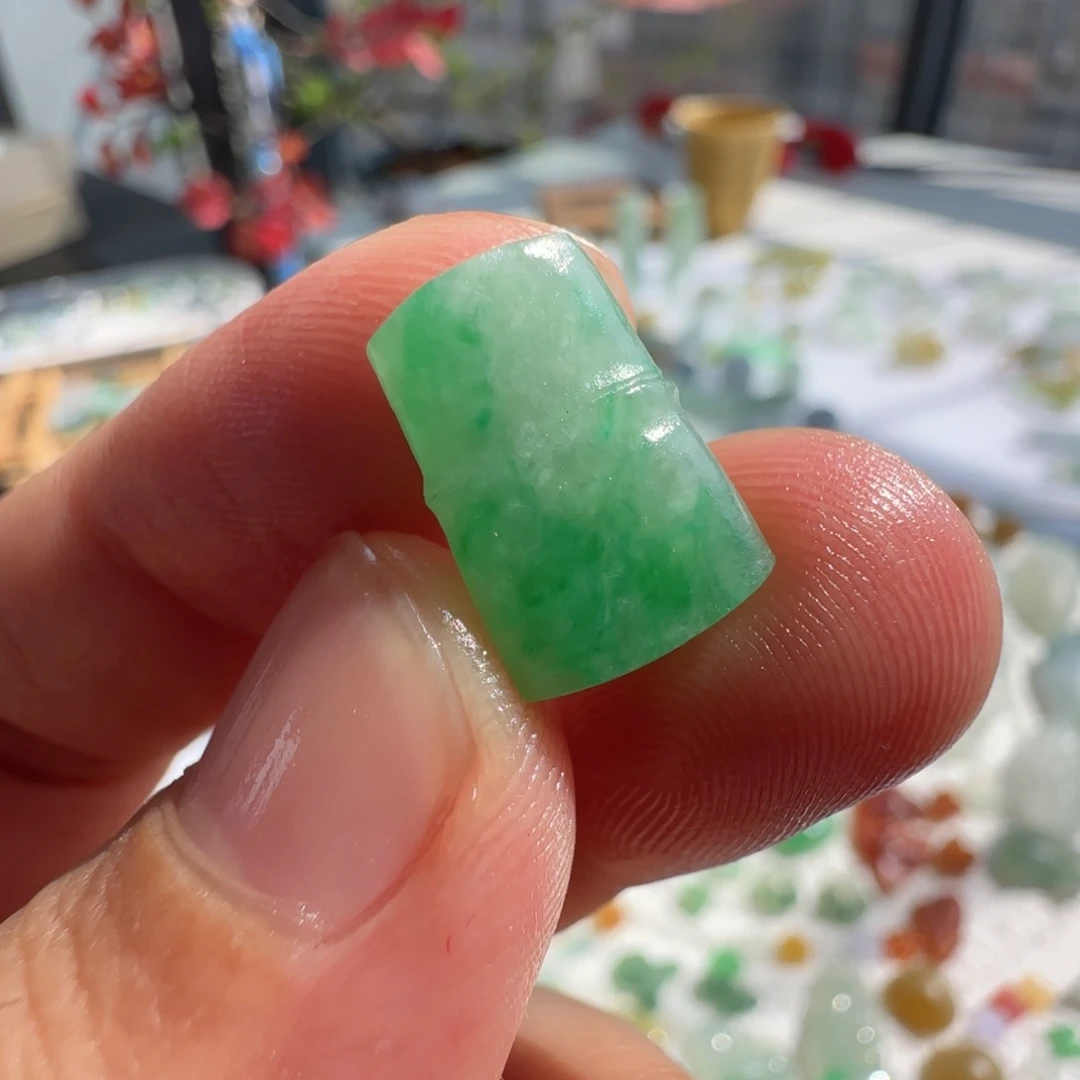 定制翡翠未镶嵌定制翡翠毛货不退不换
