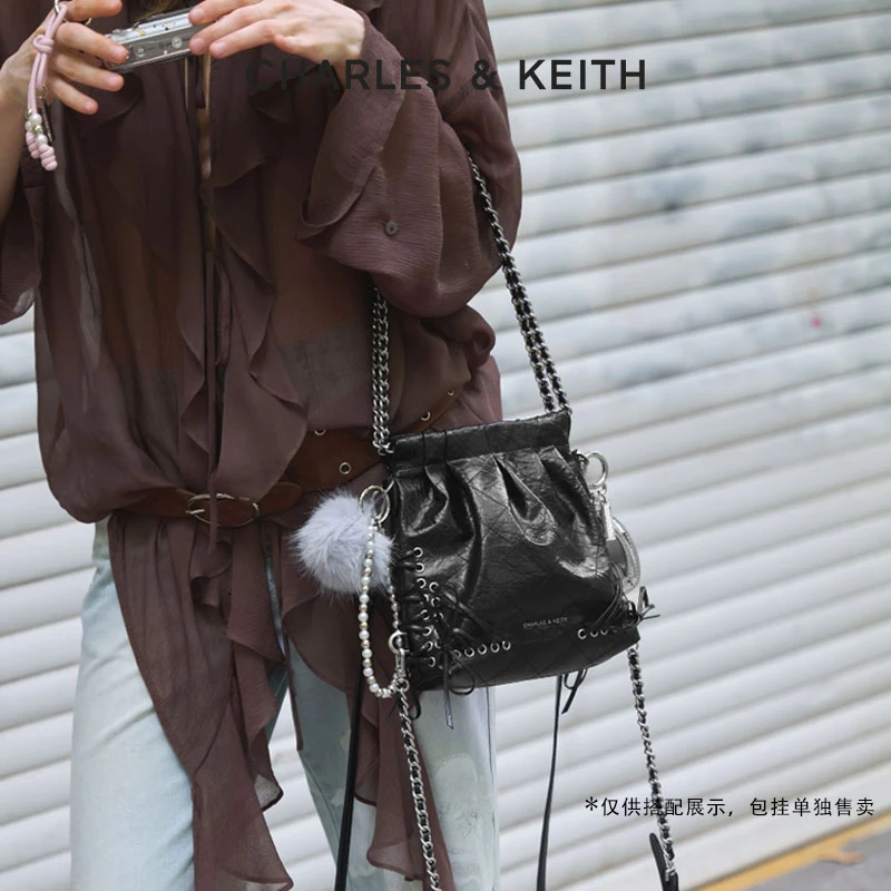 CHARLES & KEITH【流光风】25新款蝴蝶结绑带链条流浪包60782390-B