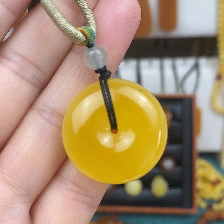 蜜蜡未镶嵌珠宝奇石吊坠