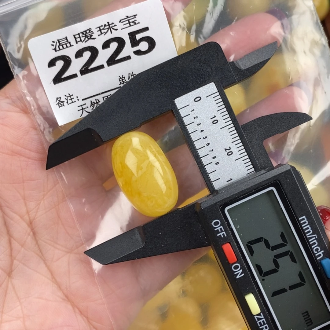琥珀未镶嵌珠宝奇石裸石