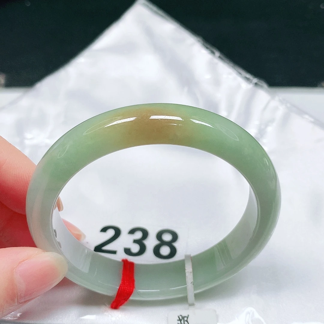 翡翠未镶嵌手镯57