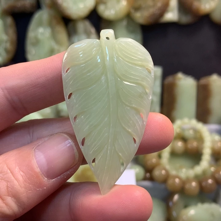 颈饰未镶嵌和田玉