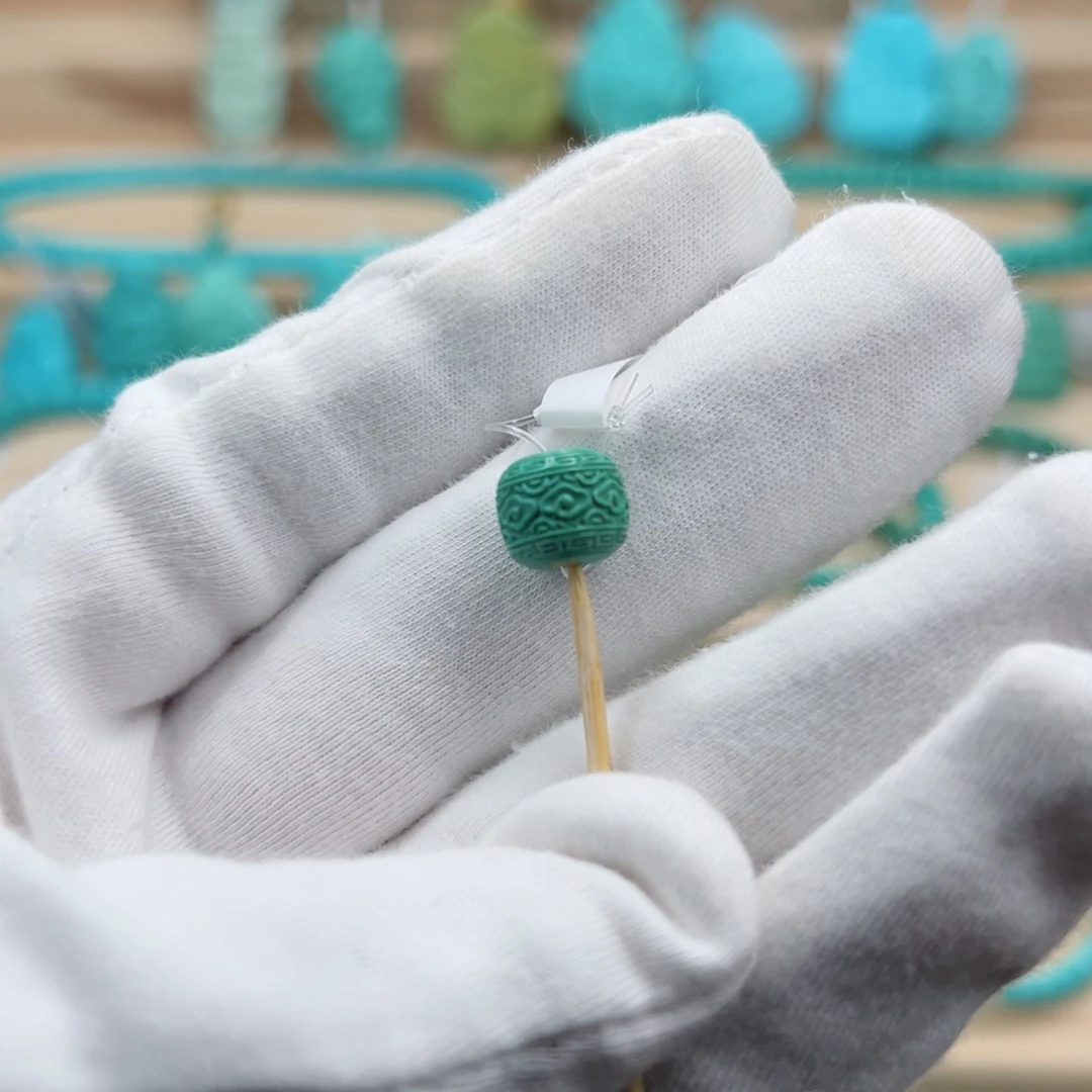 未镶嵌绿松石珠宝奇石