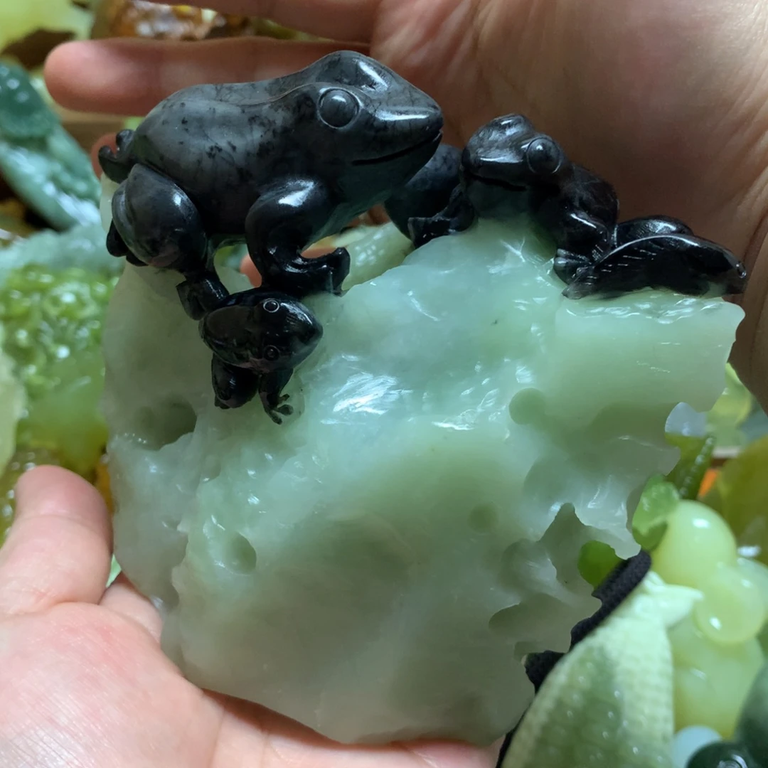 岫玉摆件未镶嵌摆件