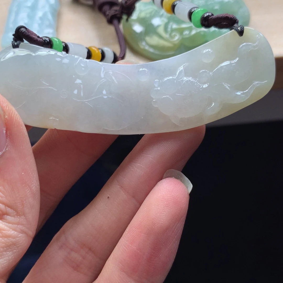 颈饰未镶嵌翡翠吊坠