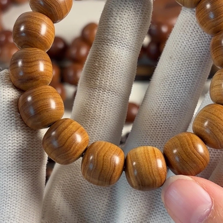 一***舟檀香木1314老山檀虎皮纹供奉奶香