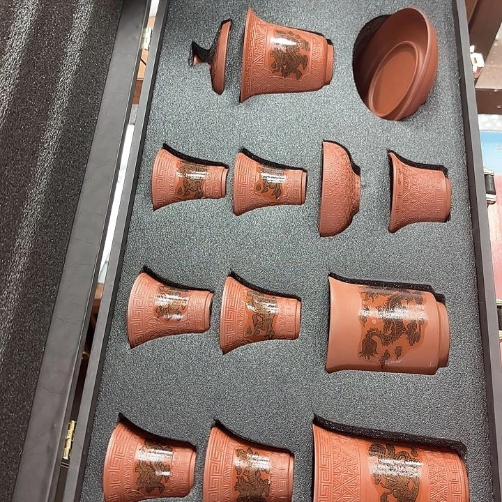 孤品茶具套装等。