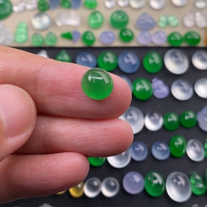 定制翡翠未镶嵌翡翠