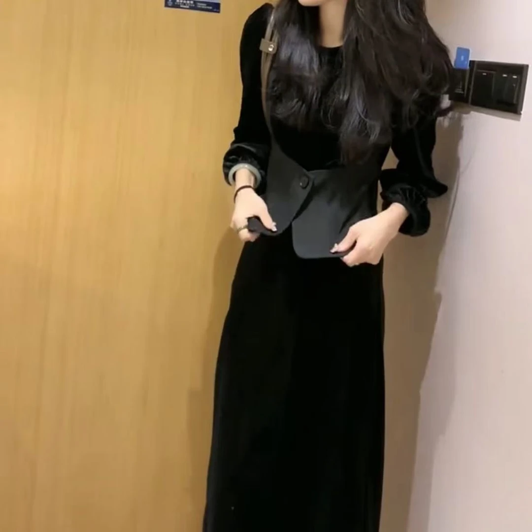 秋冬新款时尚套装女士拼接假两件丝绒上衣显瘦黑色裙子法式两件套