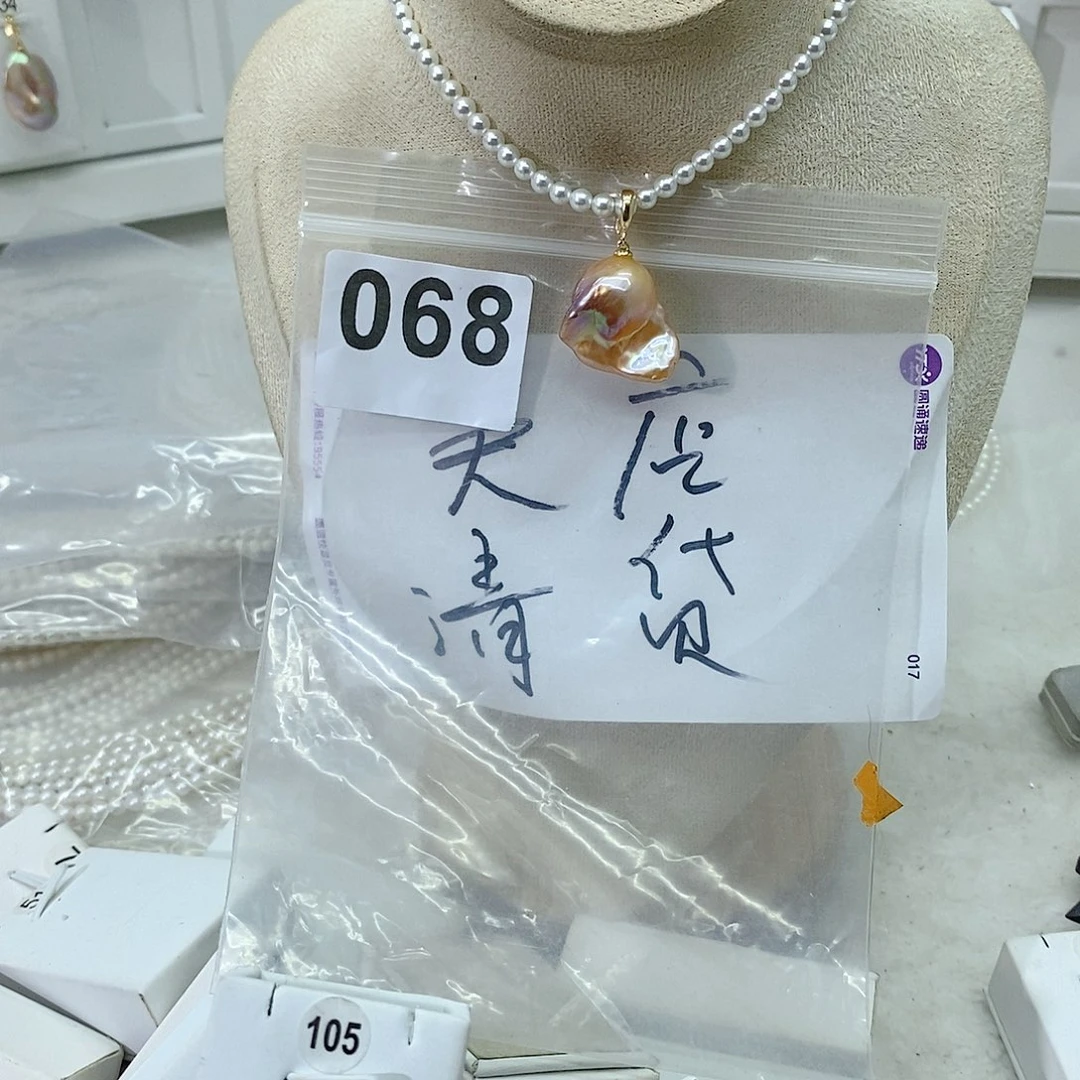 淡水珍珠颈饰合金