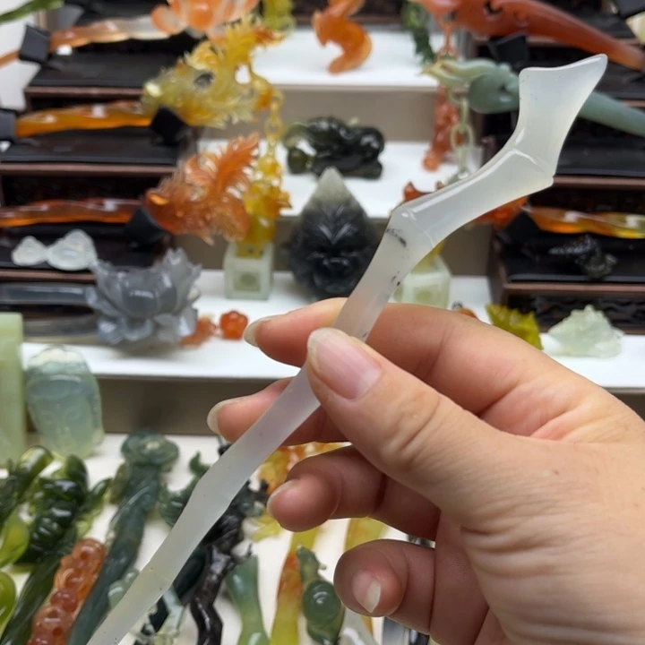 陌***哥未镶嵌蛇纹石玉岫玉发簪