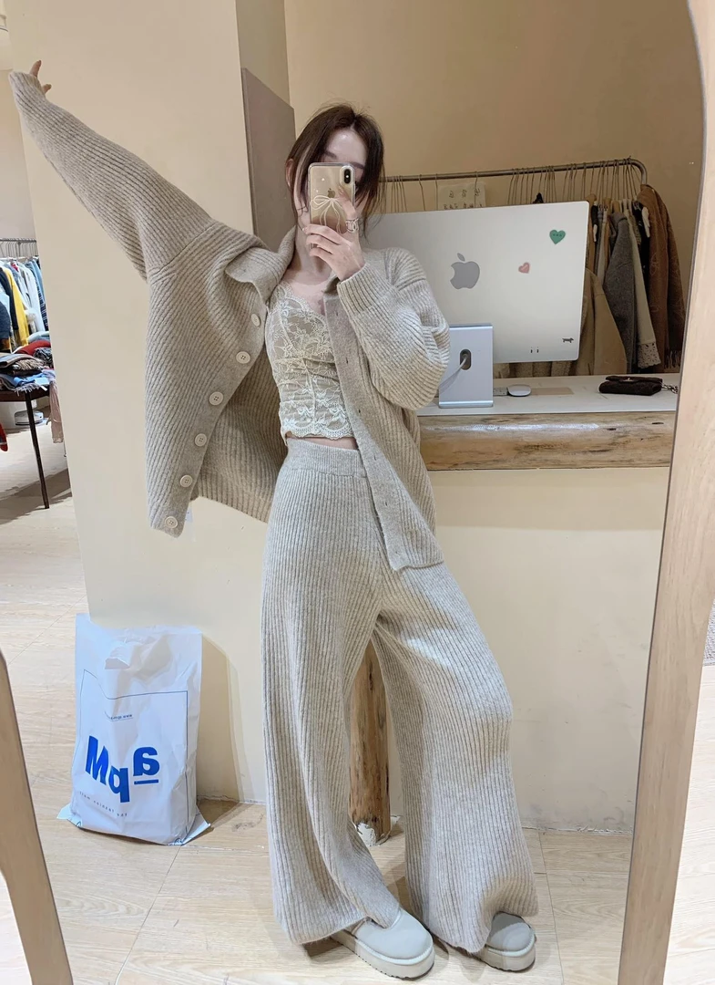 2026秋冬新款韩版慵懒风宽松显瘦百搭立领单排扣开衫毛衣套装女