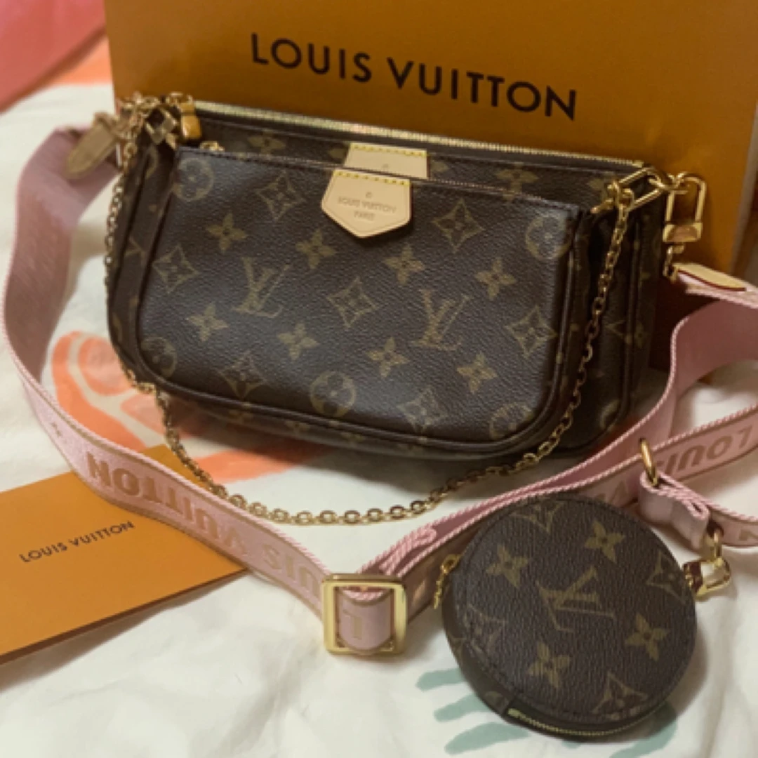 95新 LouisVuitton/路易威登 五合一粉色肩带单肩斜挎包