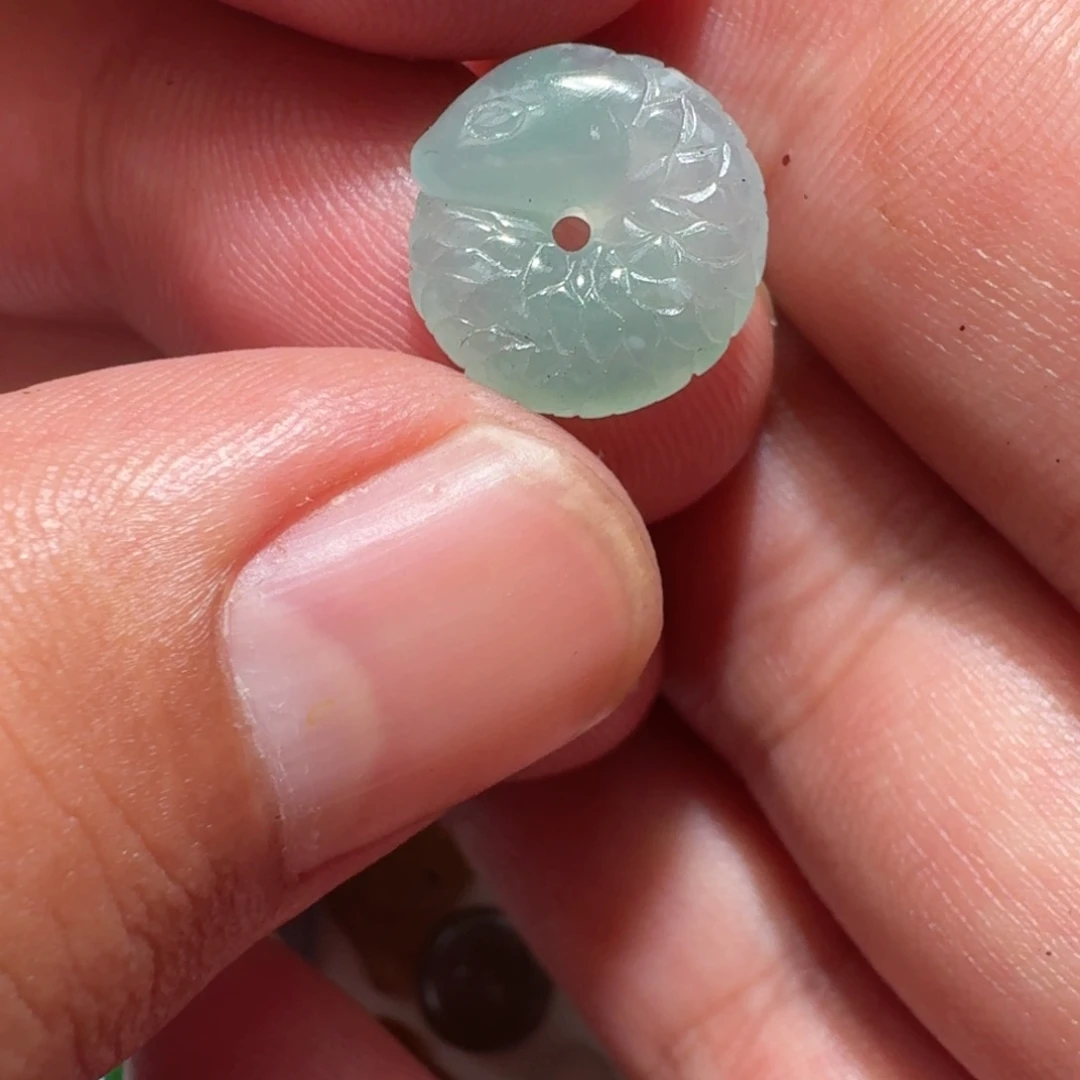 翡翠未镶嵌颈饰天然翡翠扣