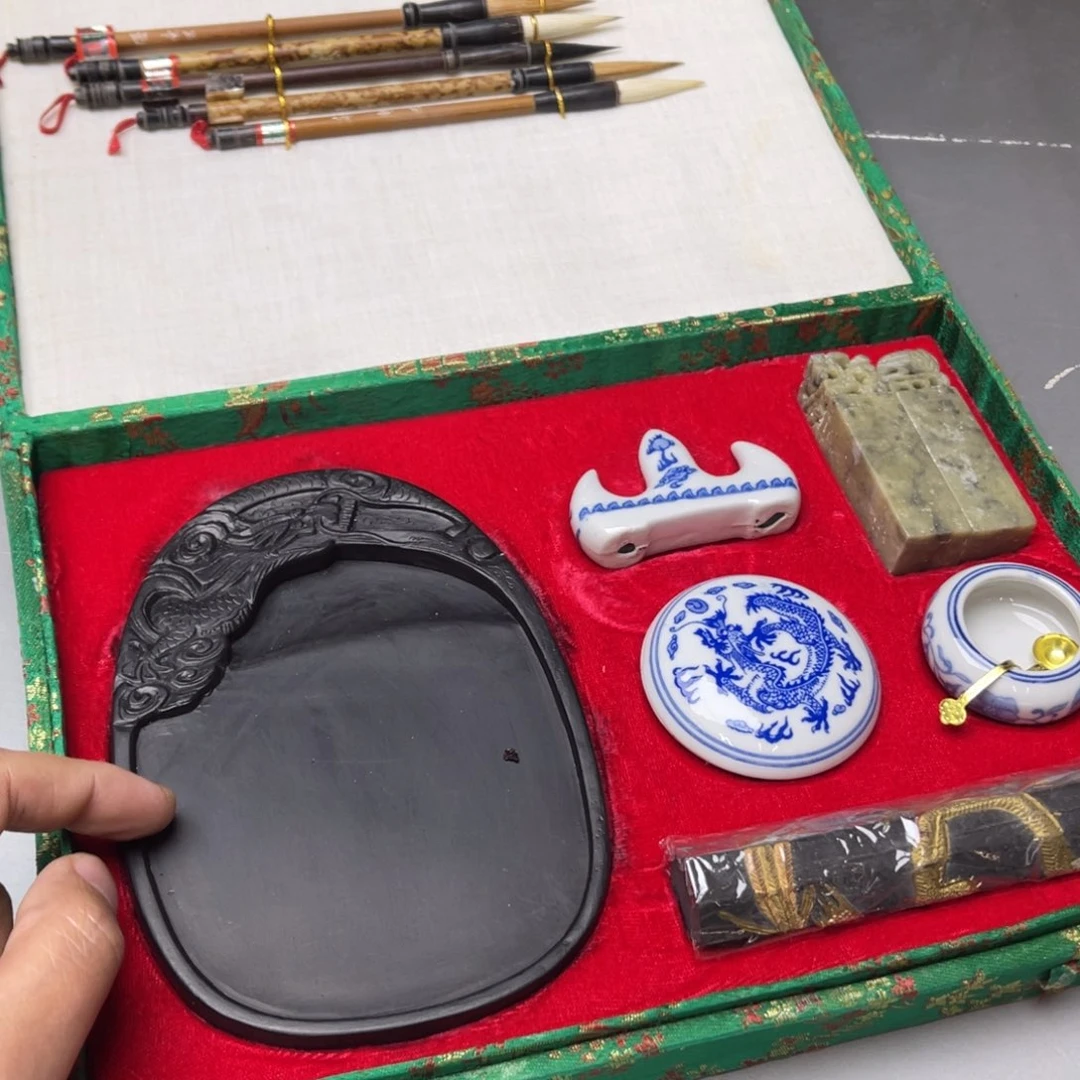瓷片密密麻麻的小细节都让