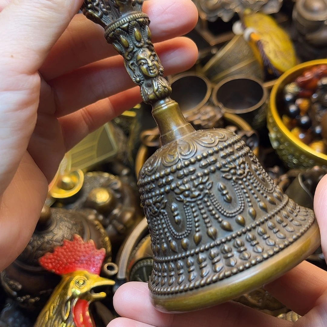 精美铜器工艺品等