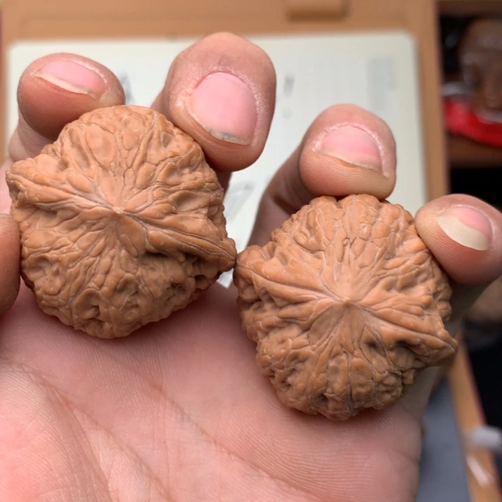 文玩核桃吊坠摄****?铁锤37+全品