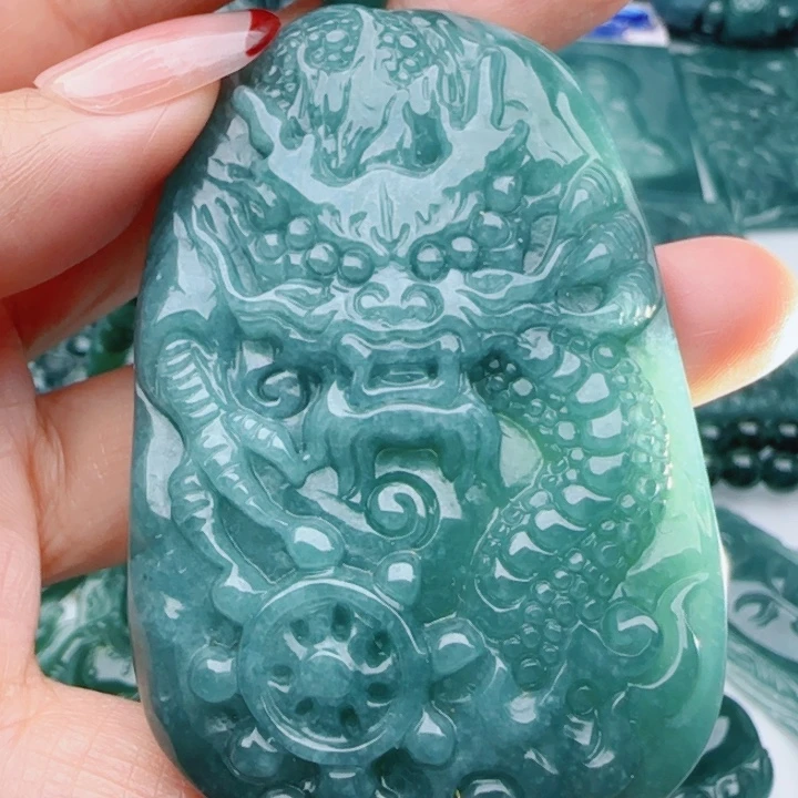 翡翠未镶嵌颈饰多样性发货天然A货翡翠