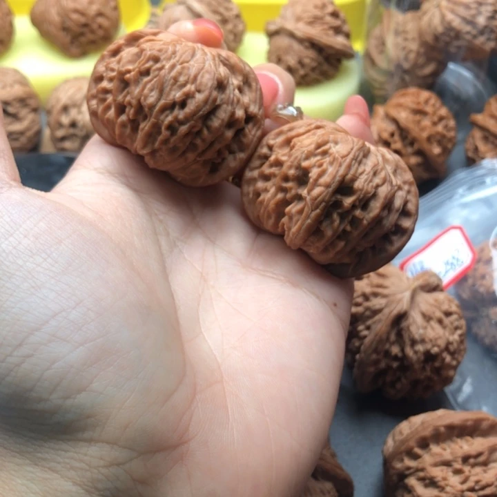 落***班文玩核桃吊坠43全品磨