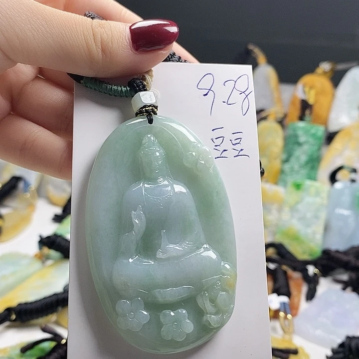 颈饰未镶嵌翡翠烈**心.