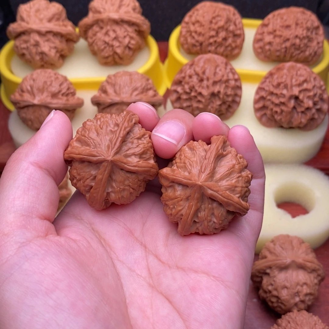 文玩核桃把件野生金锭四棱36