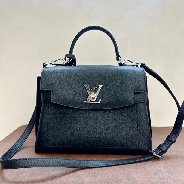99新 LouisVuitton/路易威登 路易威登/包包/99新/市场价27300/