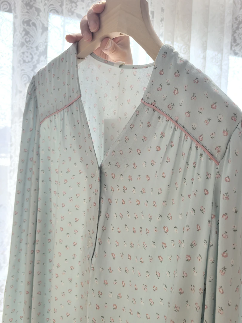 田园风碎花睡衣套装春秋款贡缎棉绸V领开衫长袖家居服