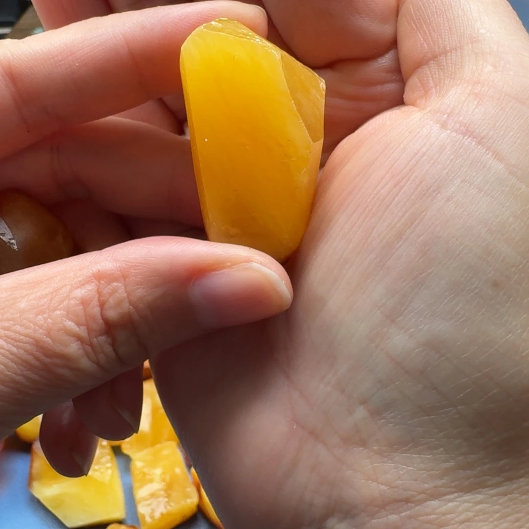 花***叉裸石琥珀未镶嵌琥珀蜜蜡定制