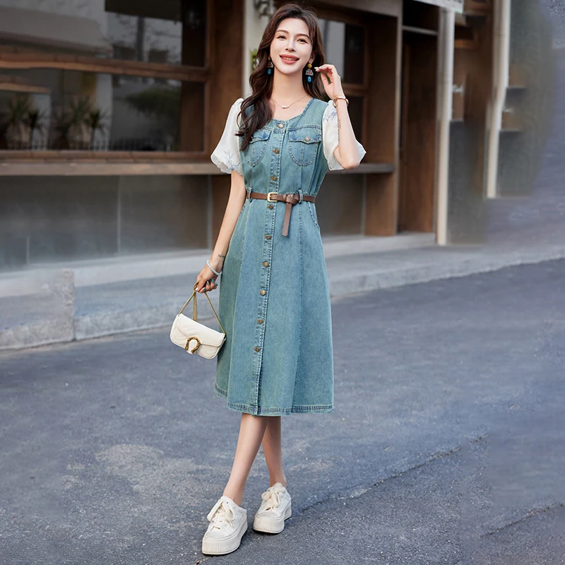 韩版拼接牛仔连衣裙女2024夏新款方领收腰设计小个子通勤长裙子