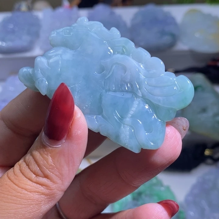 【闪购商品】翡翠未镶嵌颈饰马