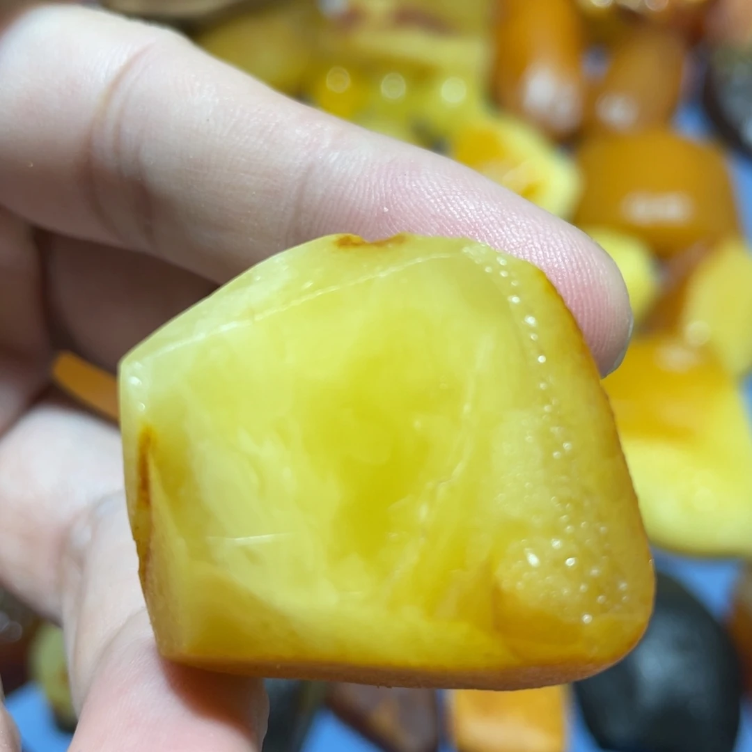 定制蜜蜡未镶嵌25+以上苹果珠，镶嵌珠，雕刻珠
