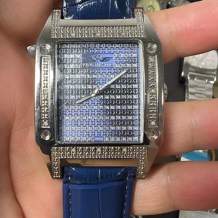 胶带石英机芯方盘手表