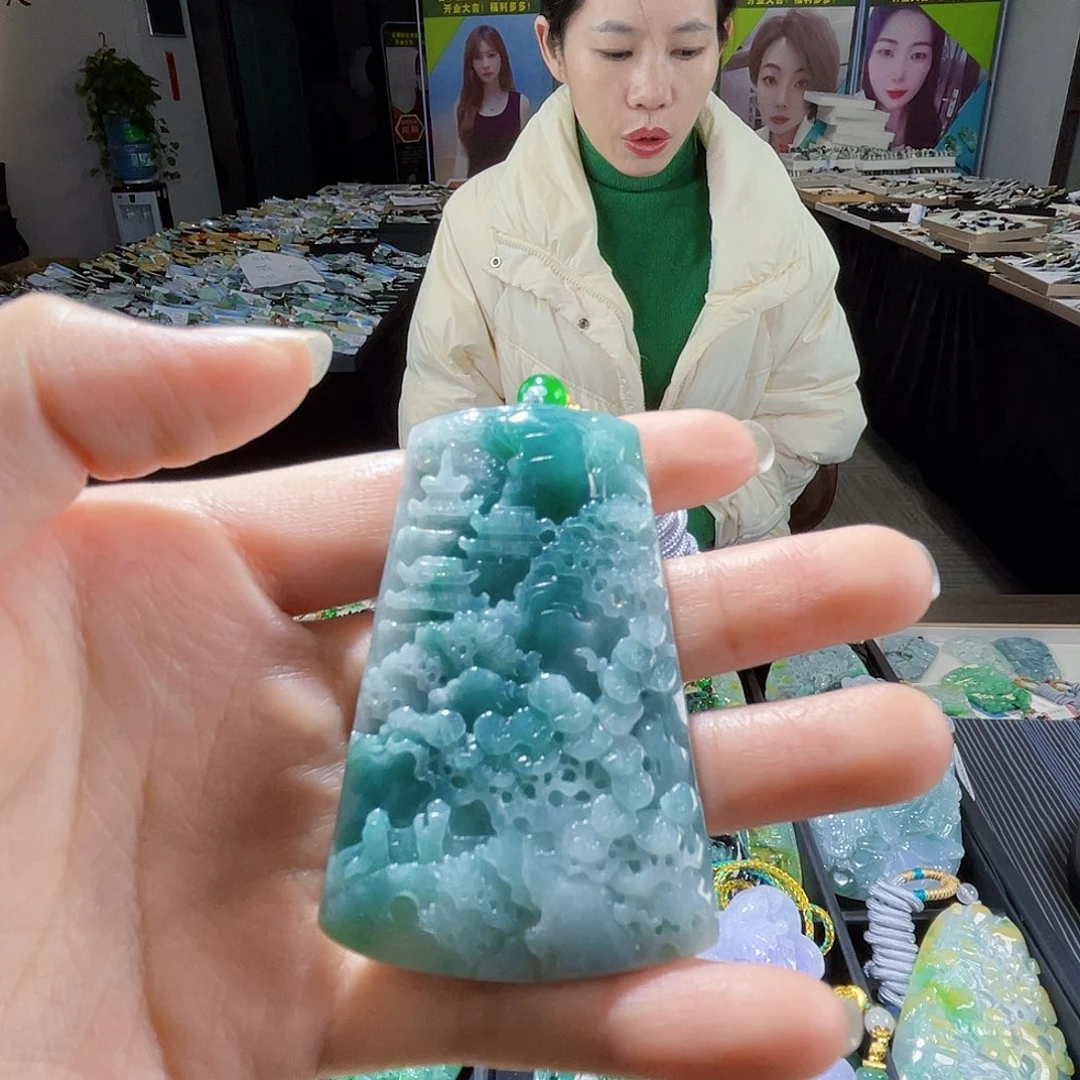 颈饰未镶嵌翡翠翡翠