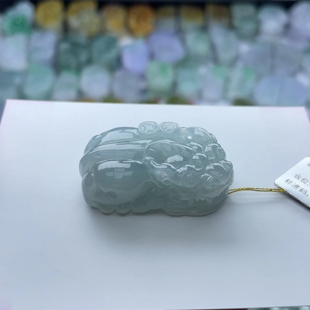 翡翠颈饰未镶嵌貔貅