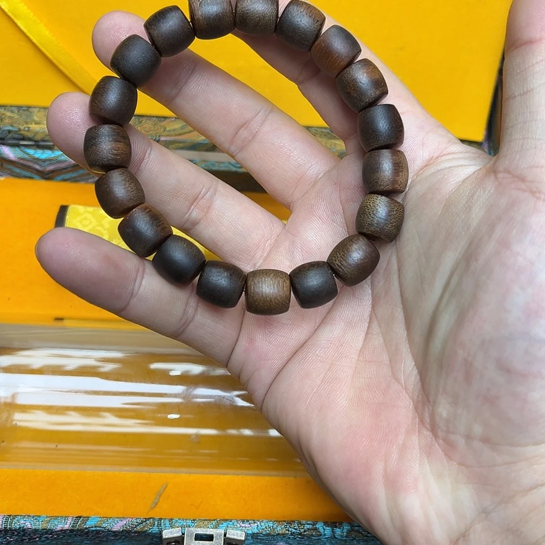 大叶紫檀（黑酸枝木类）