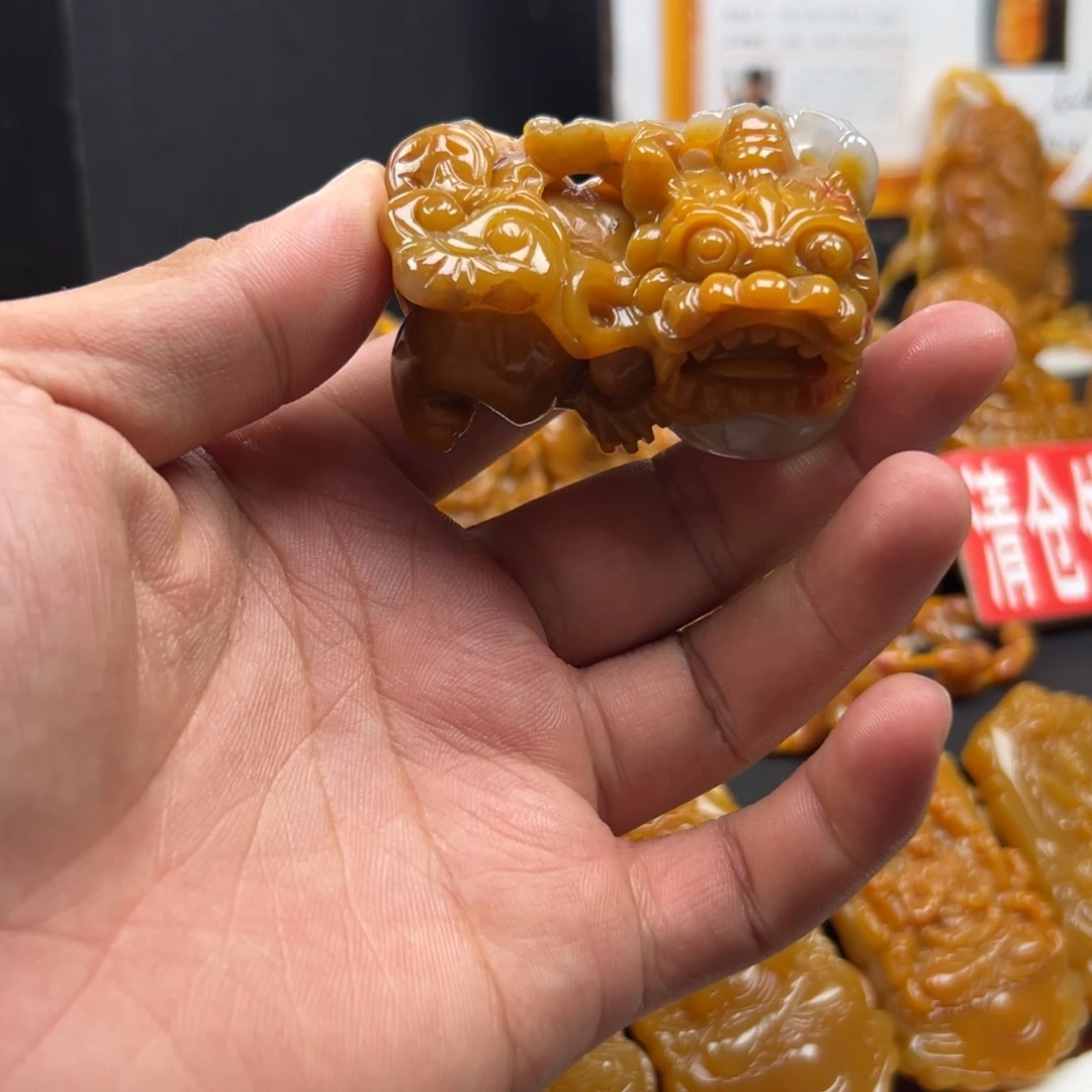 石英质玉（黄龙玉）未镶嵌多样性发货，发其一