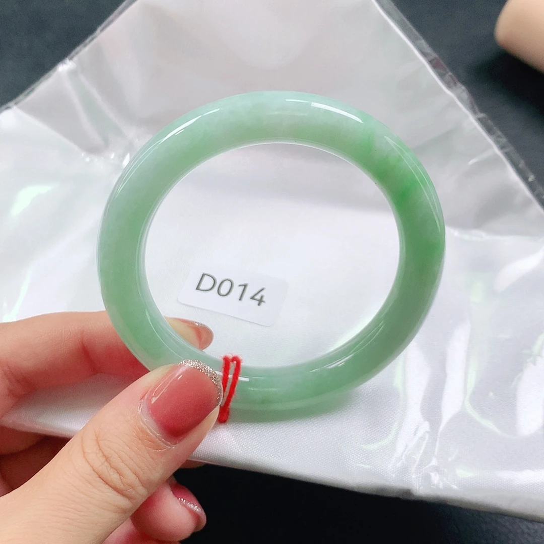 翡翠未镶嵌手镯（圆镯）03