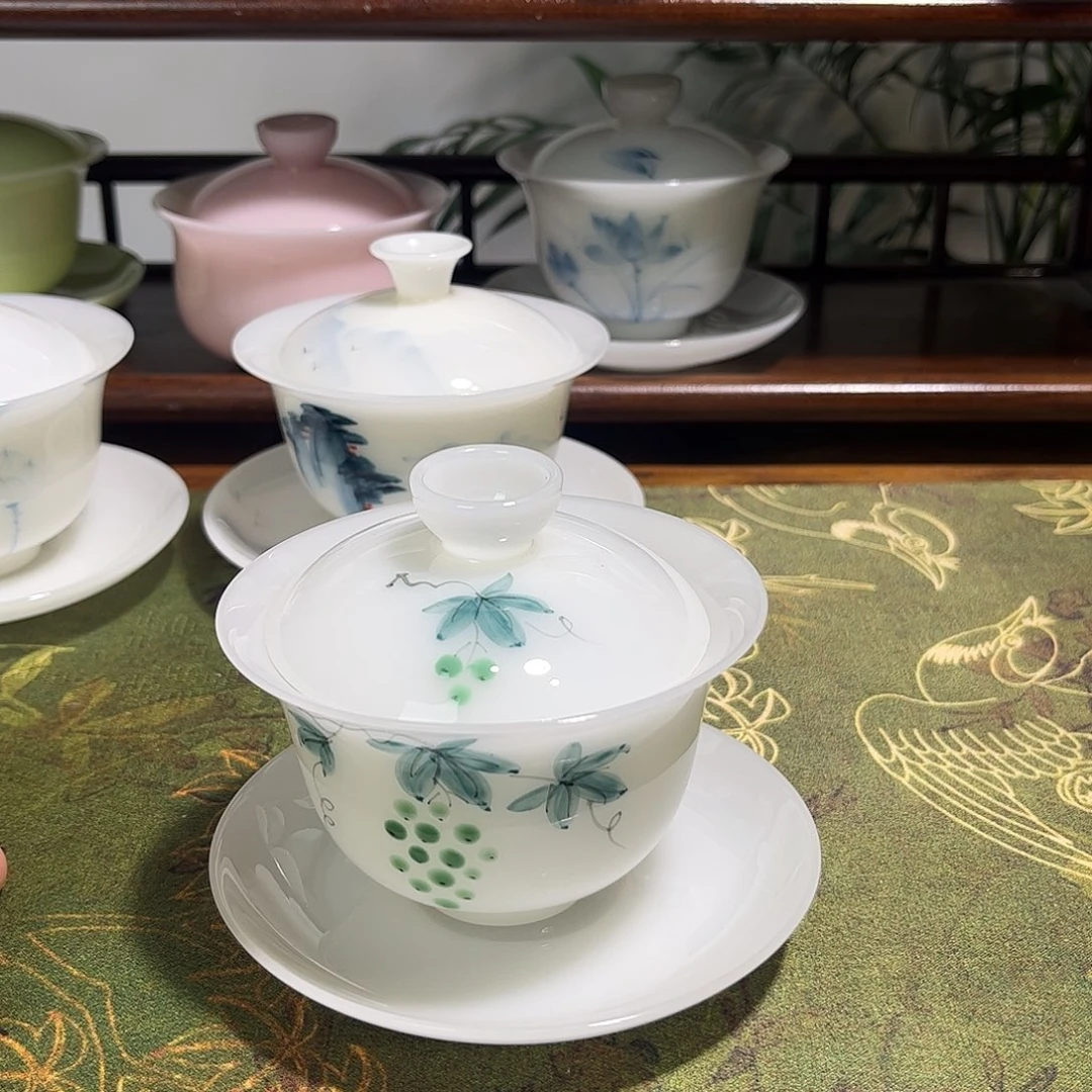 璞玉手绘盖碗hhgghhhhhhhjjjjj