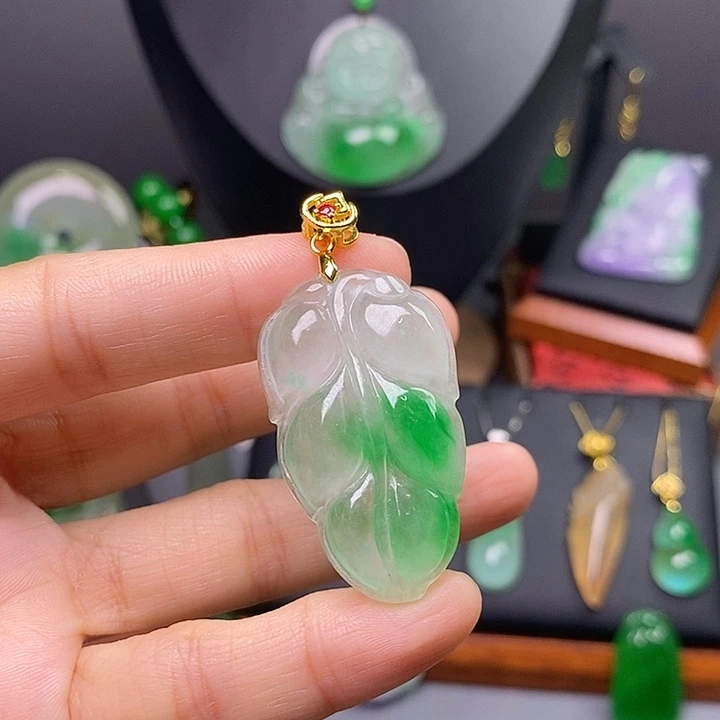 吊坠(赠链)未镶嵌翡翠