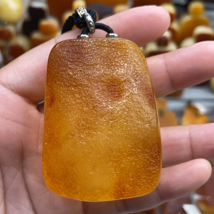 【闪购商品】琥珀颈饰未镶嵌