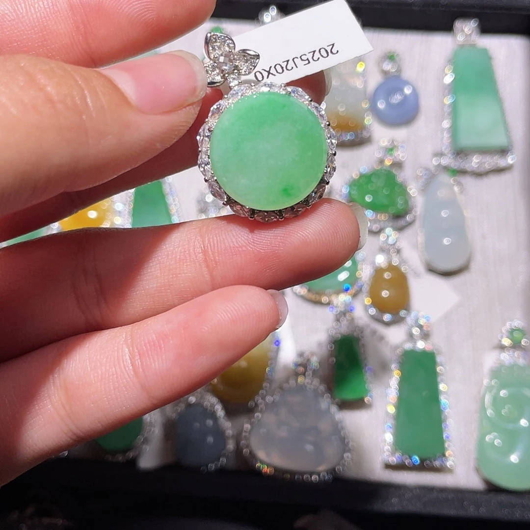 翡翠银S925镶嵌颈饰