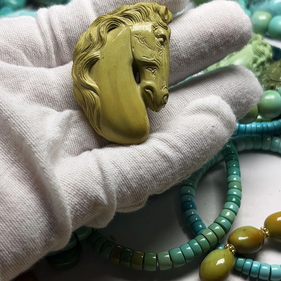 绿松石未镶嵌珠宝奇石