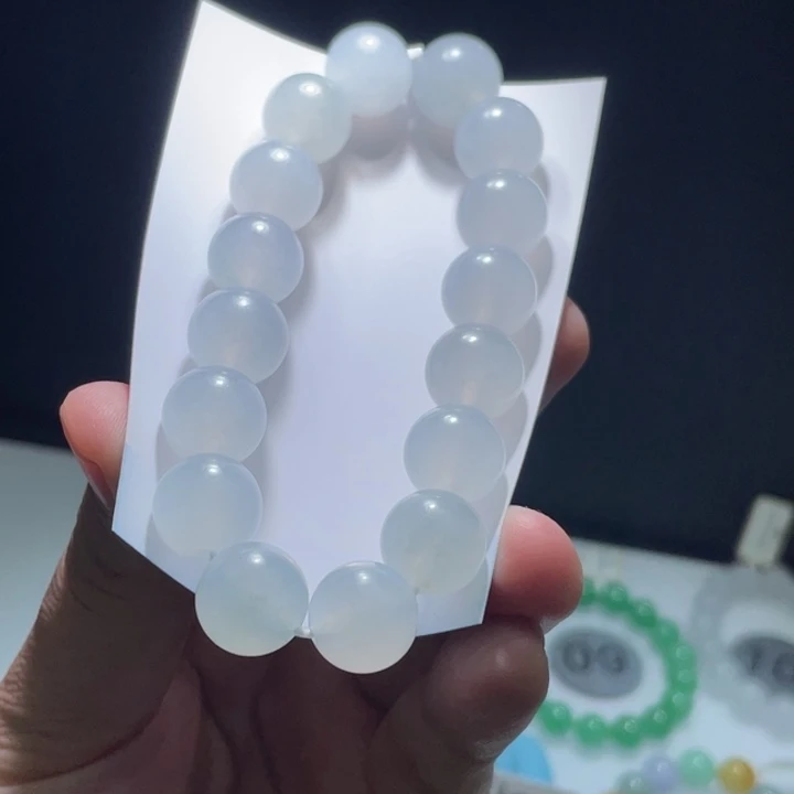 未镶嵌定制翡翠感**生翡翠卡12+