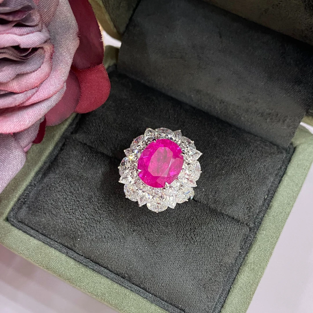 培育红宝石培育粉红宝戒指