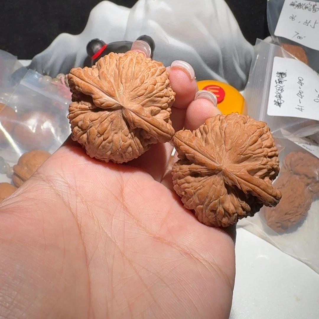 文玩核桃吊坠1810号44尺寸闷白