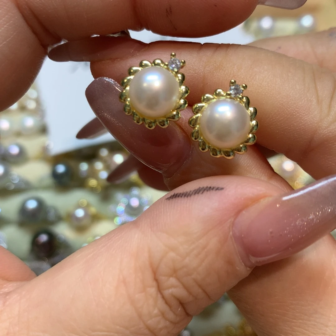 淡水珍珠耳饰未镶嵌